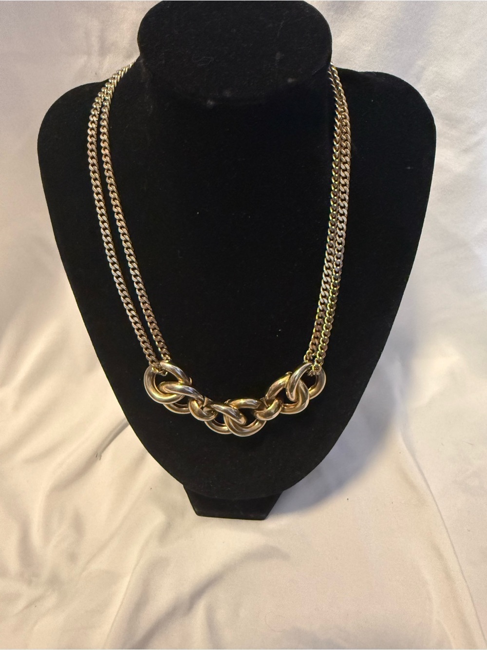 Double strand retro necklace w/chunky interlocking gold-tone metal links